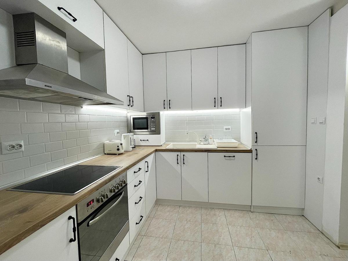 Fenix 2 Bedroom Apartment Varna Center Exterior foto